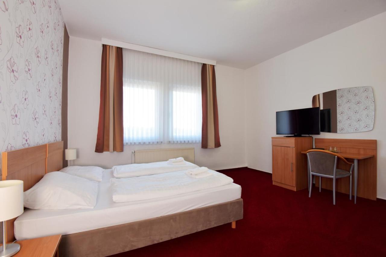 Hotel Zum Gruendle Обергоф Екстер'єр фото