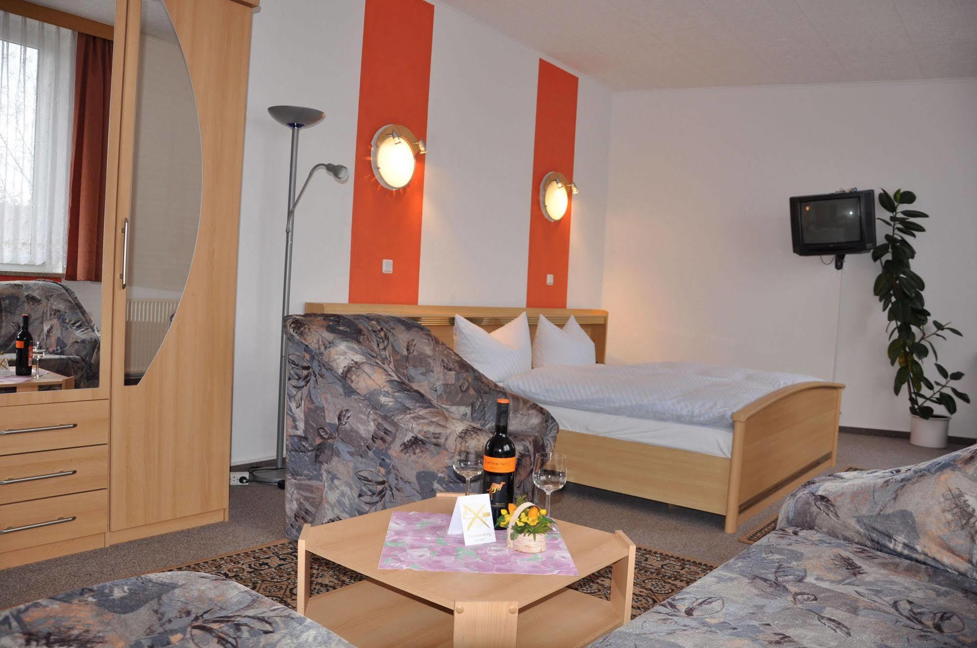 Hotel Zum Gruendle Обергоф Екстер'єр фото
